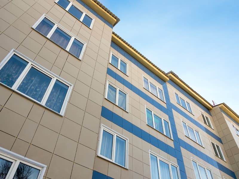 Despejamos todas tus dudas sobre fachadas y cubiertas en Pontevedra