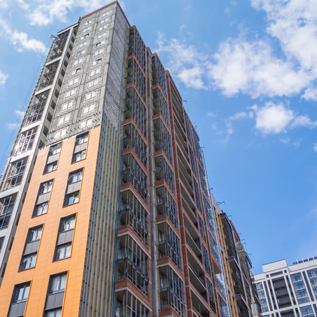 Especialistas en trabajos de fachadas, tejados y SATE en Pontevedra